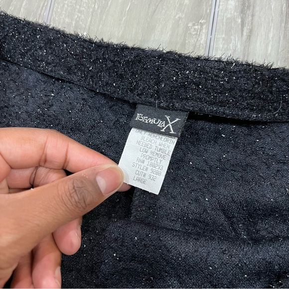 90’s fuzzy black mini skirt - Picture 4 of 4